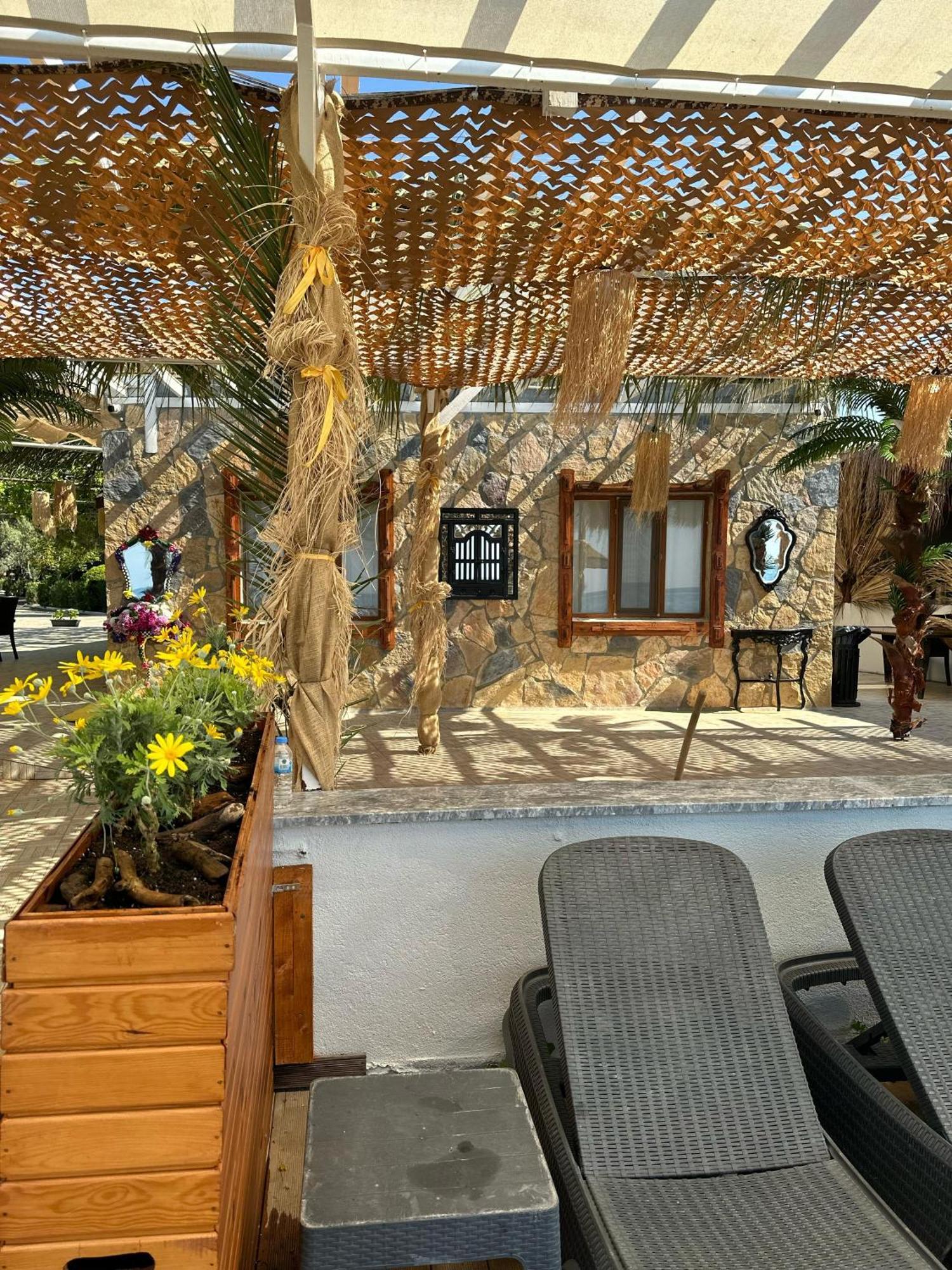 Kervan Tatil Koeyue 埃德雷米特 外观 照片